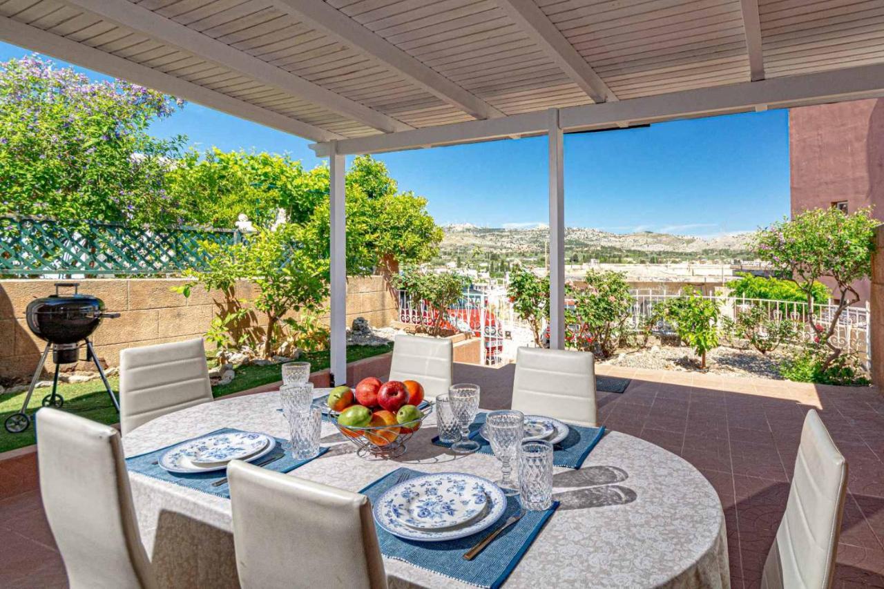Red Soil Traditional Archangelos  Exterior photo